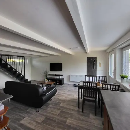 Apartamento U Koleji E Klobouky u Brna